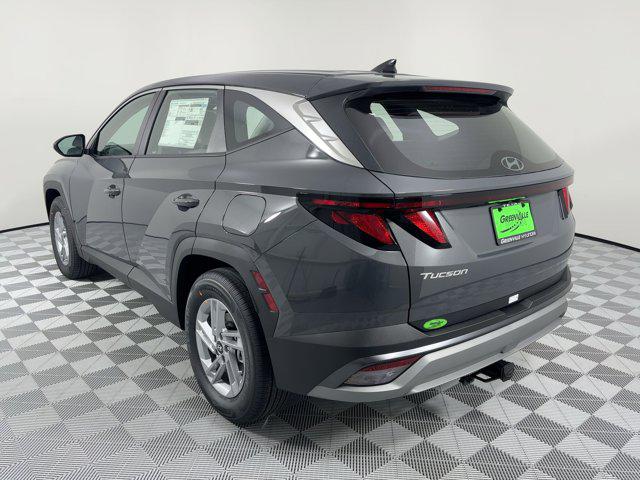 2026 Hyundai Tucson SE photo 3