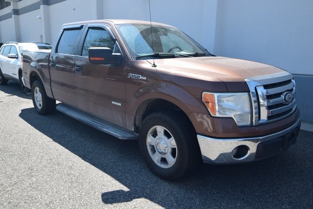 2011 Ford F-150 XLT photo 3