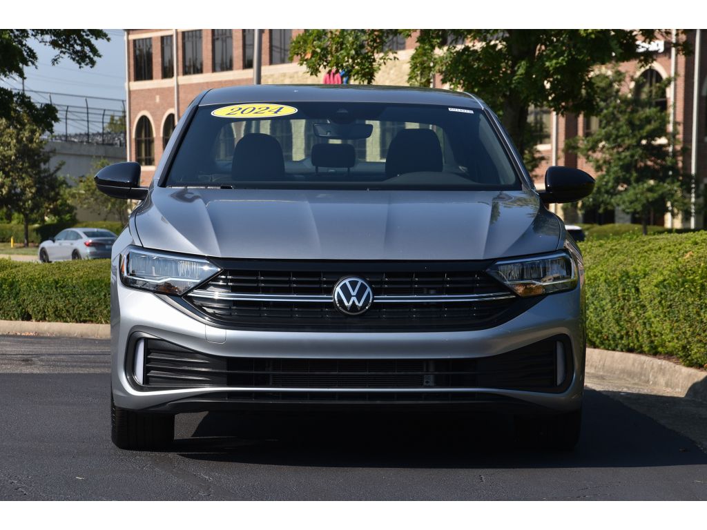 2024 Volkswagen Jetta Sport photo 7