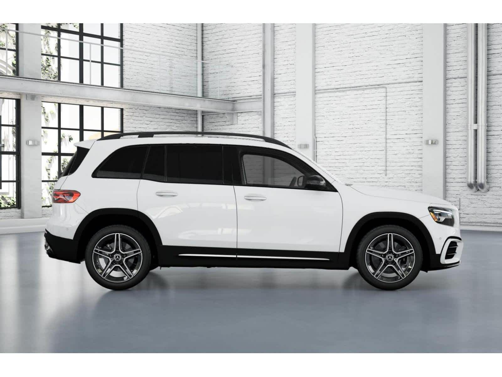 2026 Mercedes Benz GLB 250 4MATIC photo 2