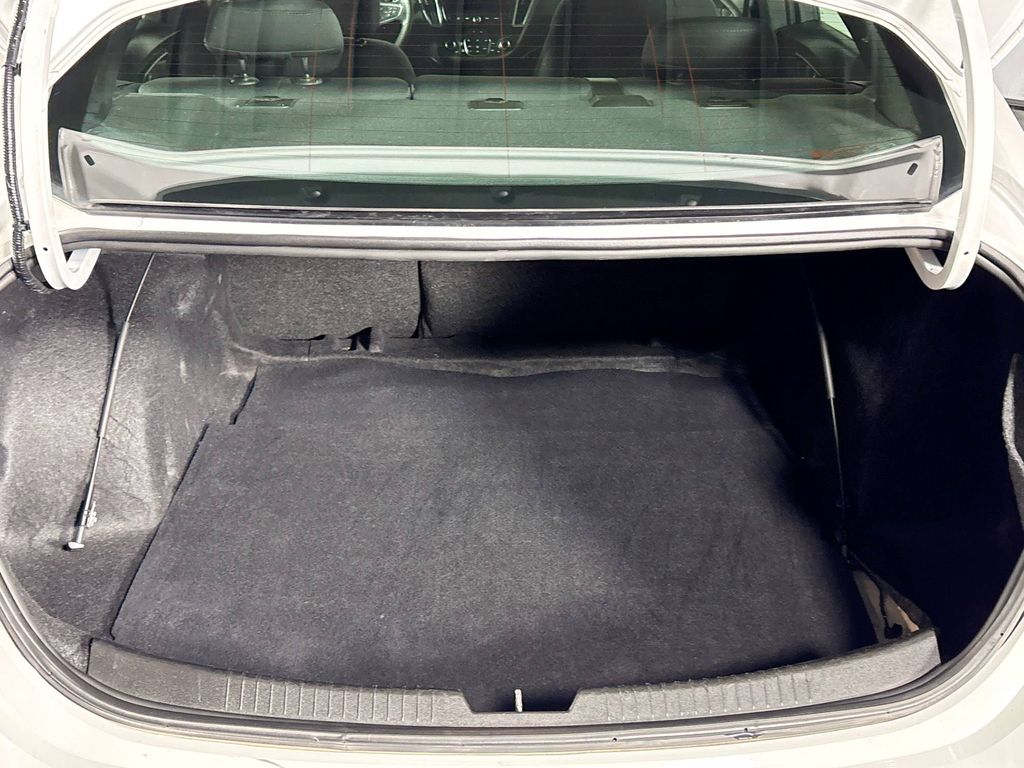 2023 Chevrolet Malibu 1LT photo 19