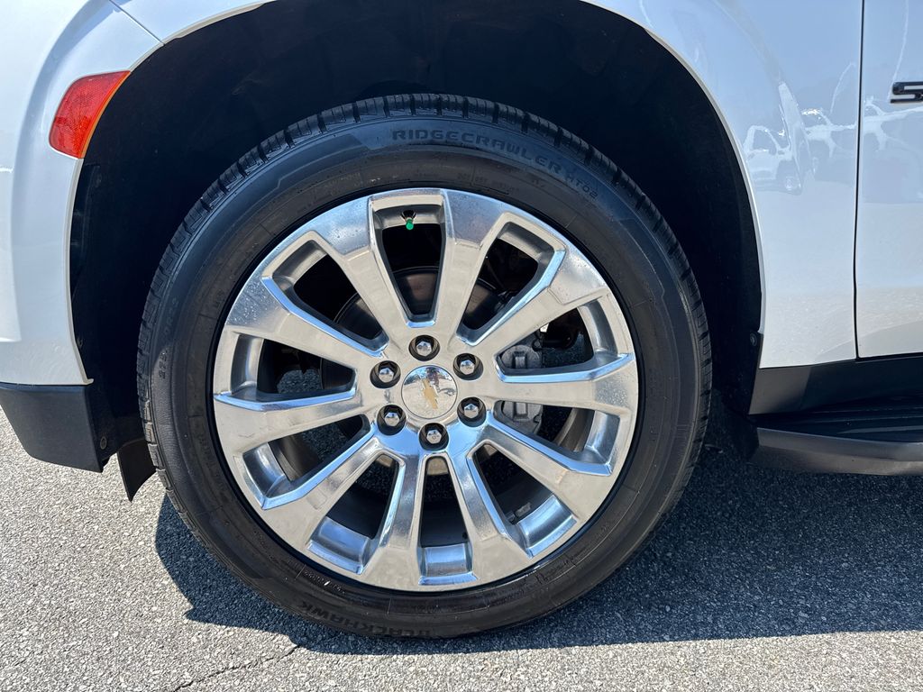 2021 Chevrolet Suburban Premier photo 9