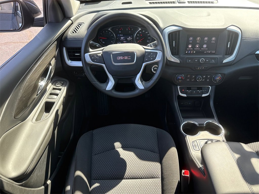 2023 Gmc Terrain SLE photo 25