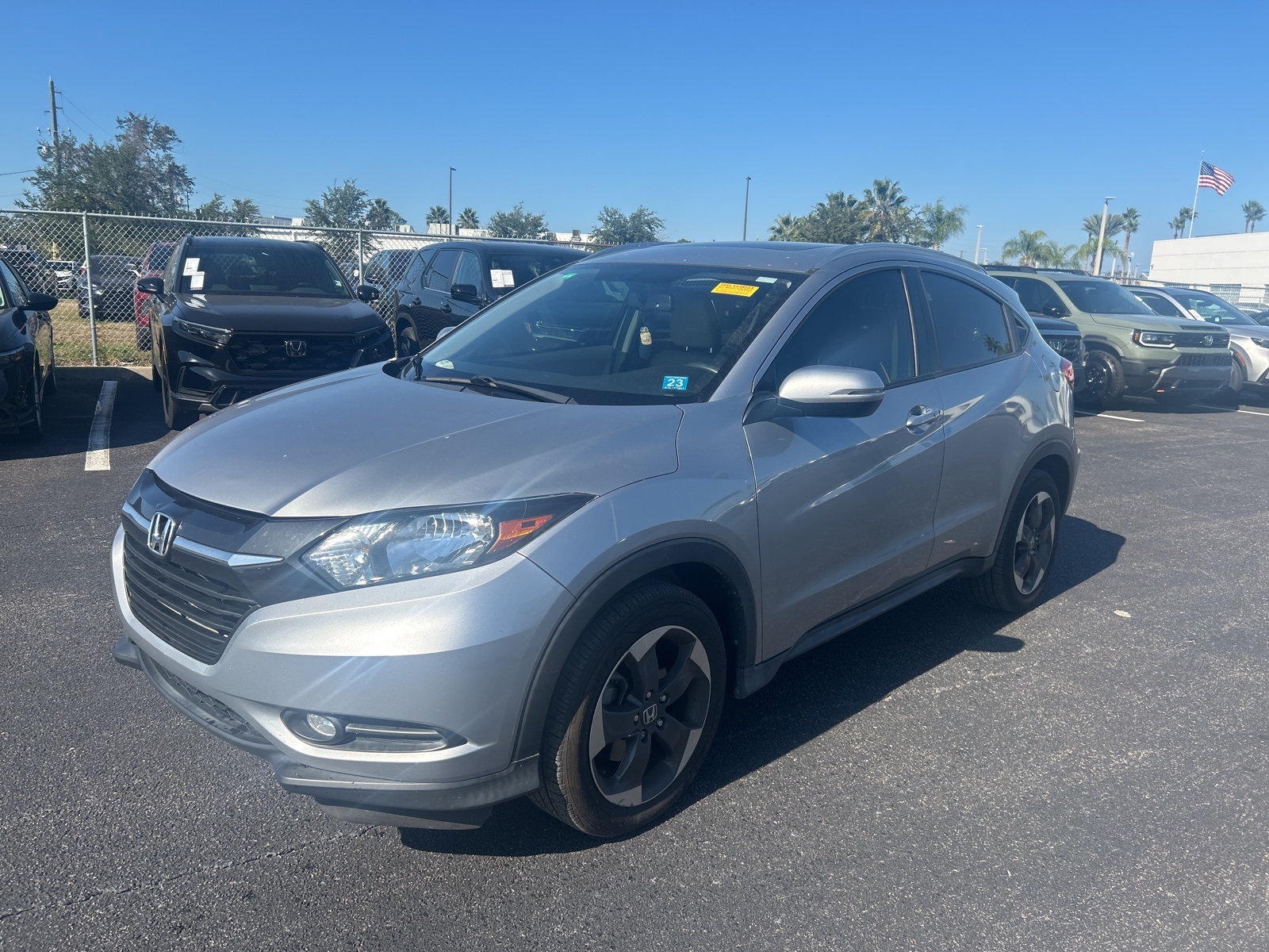 2018 Honda HR-V EX-L photo 3