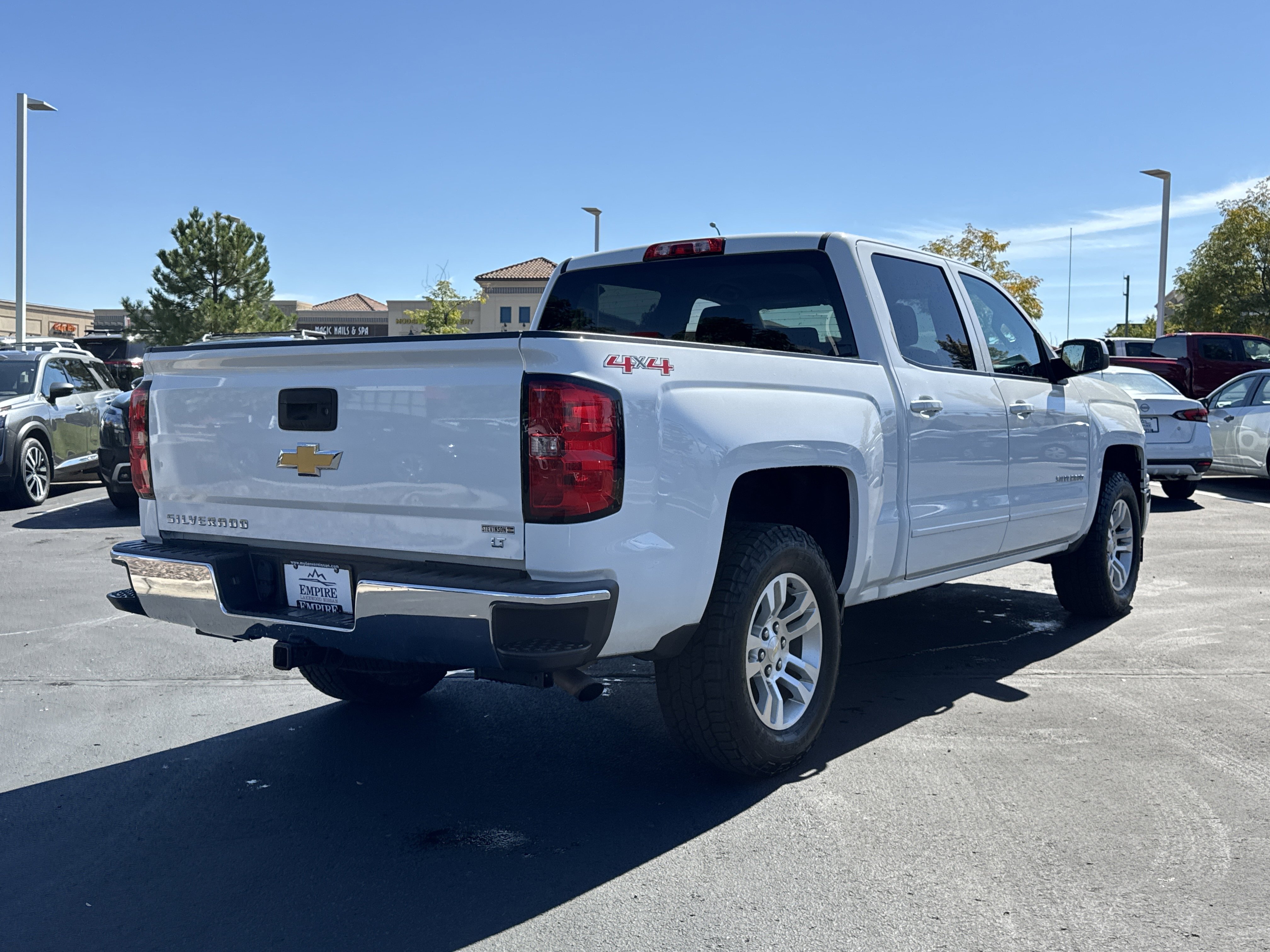 2015 Chevrolet Silverado 1500 LT photo 2
