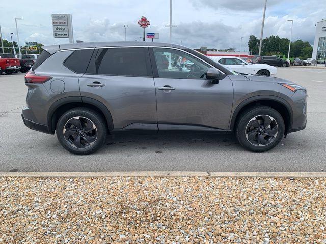 2024 Nissan Rogue SV photo 8