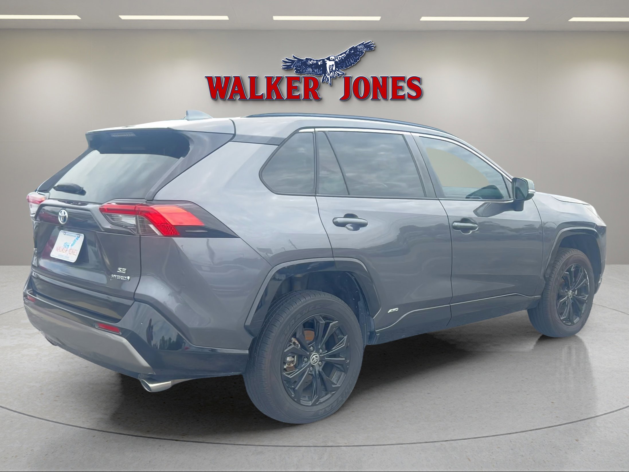2022 Toyota RAV4 Hybrid SE photo 3