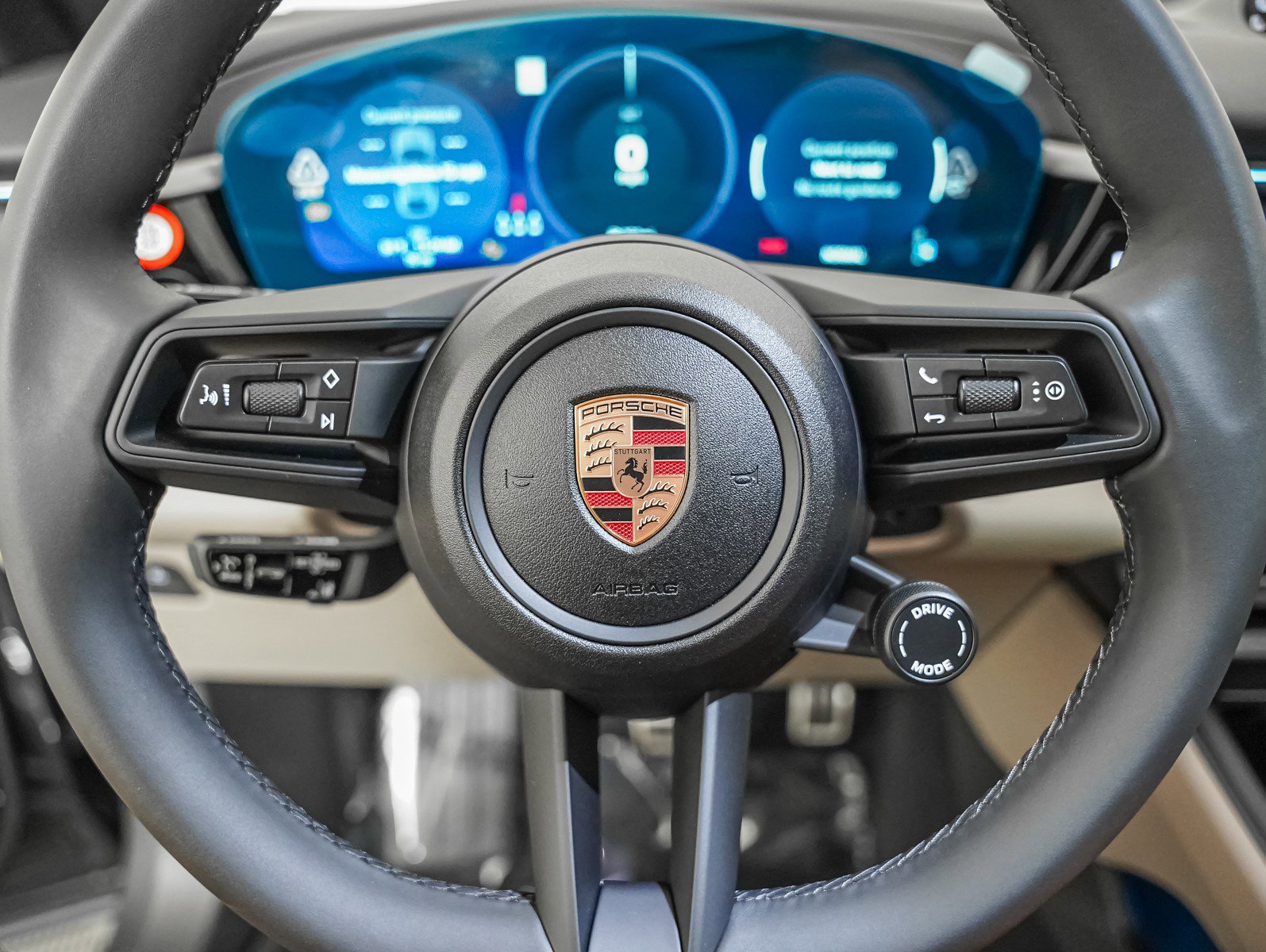 2025 Porsche Macan Electric photo 16