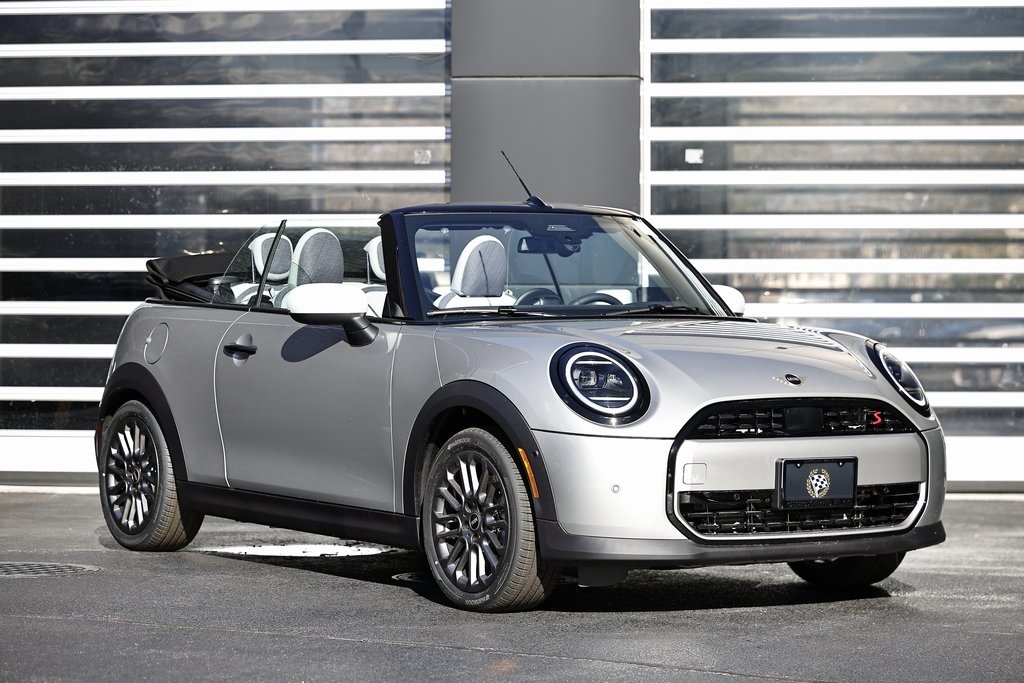 2026 MINI Convertible S's photo