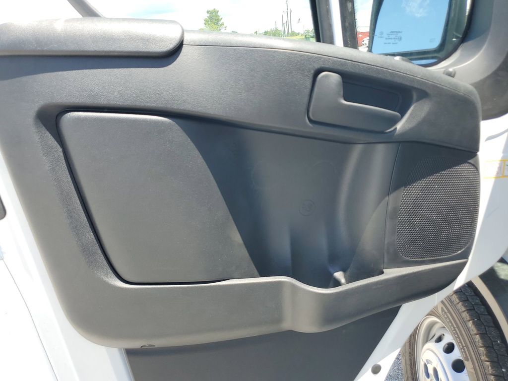 2025 Ram ProMaster 1500 photo 21