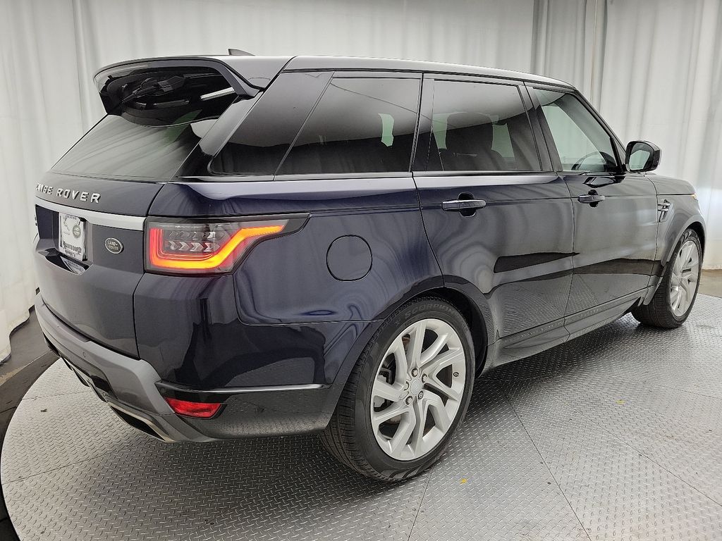 2020 Land Rover Range Rover Sport HSE photo 3