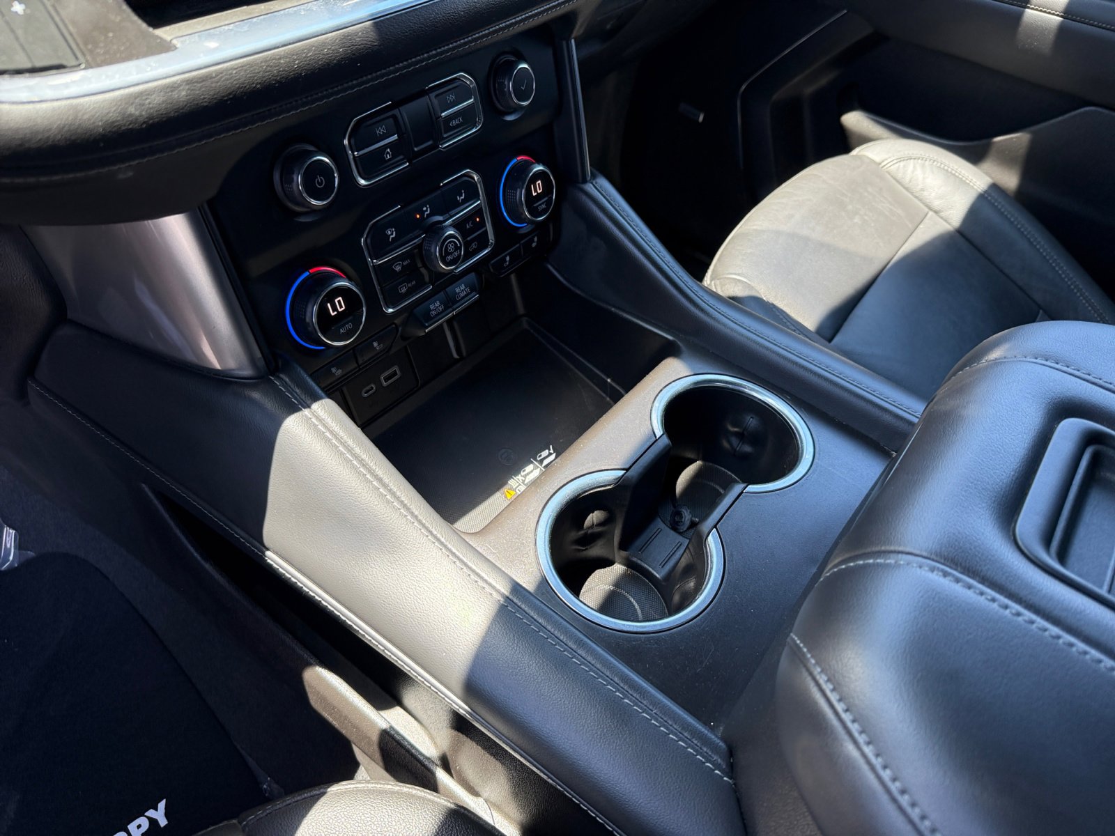 2021 Chevrolet Tahoe Z71 photo 13