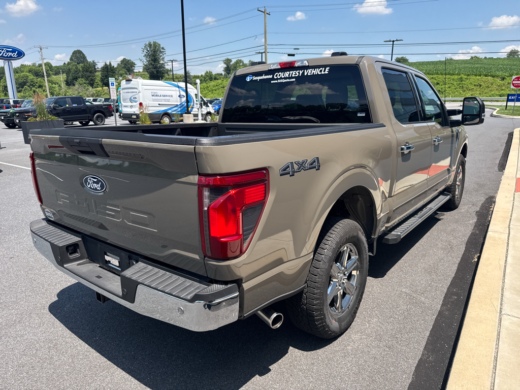 2025 Ford F-150 XLT photo 16