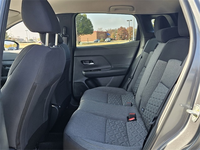 2026 Nissan Kicks SV photo 4