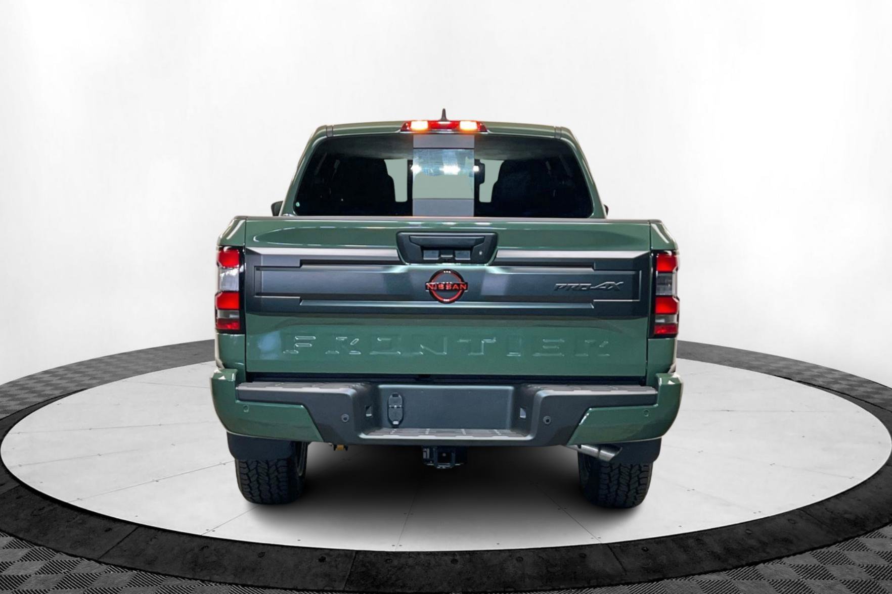 2025 Nissan Frontier PRO-4X photo 4
