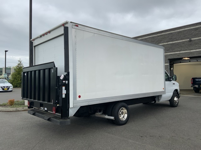2019 Ford E-450 photo 4