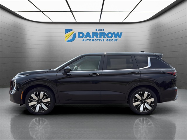 2025 Mitsubishi Outlander SE photo 2