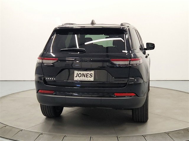 2023 Jeep Grand Cherokee Limited photo 4