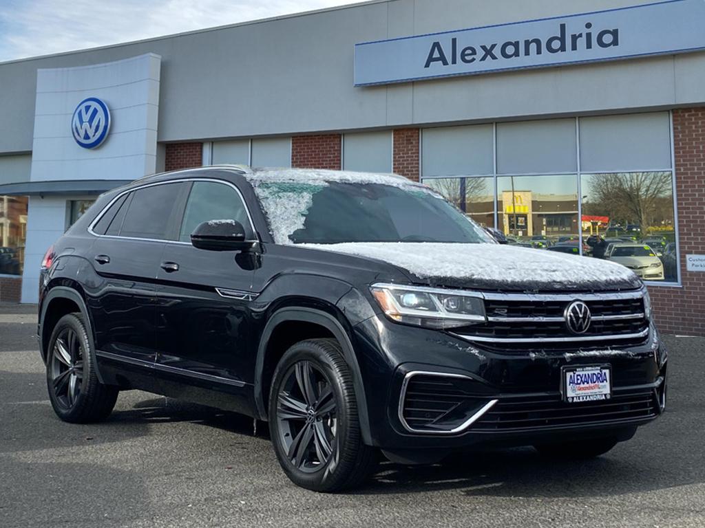 2022 Volkswagen Atlas Cross Sport SEL R-Line's photo