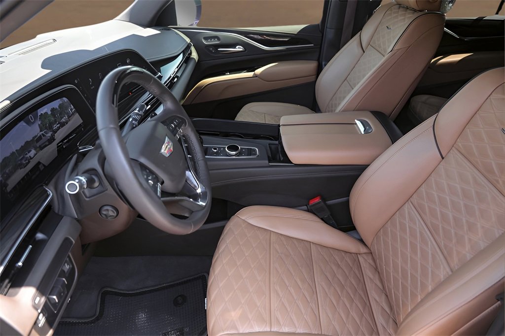 2023 Cadillac Escalade ESV Sport photo 8