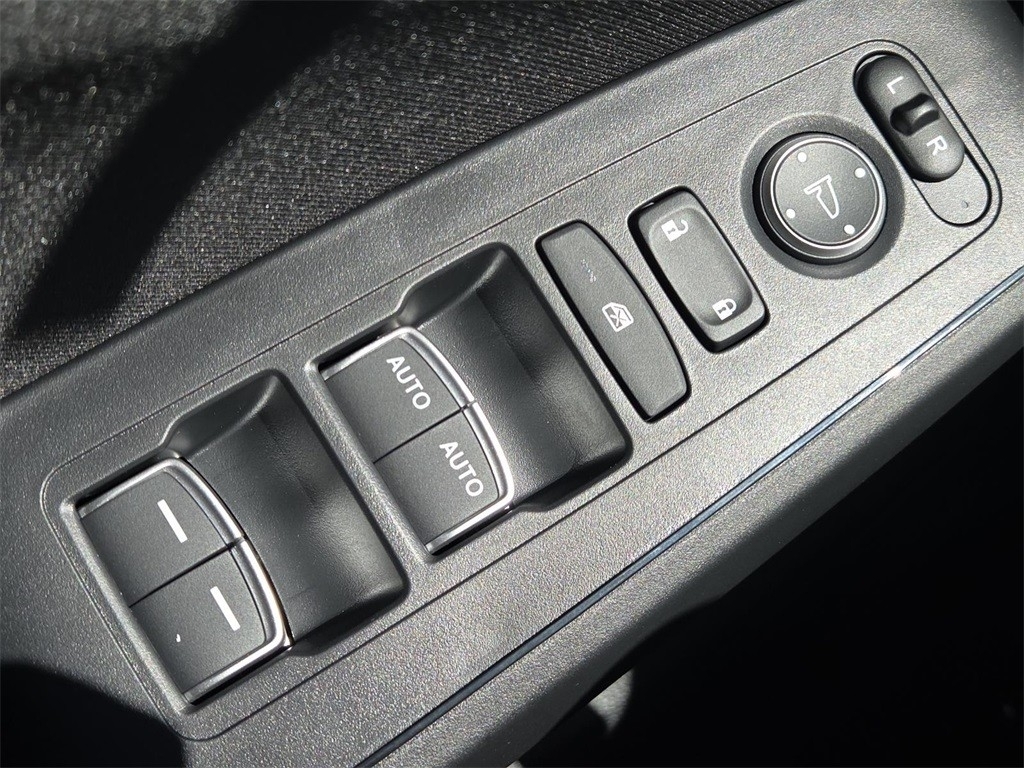 2025 Honda Civic Sport photo 10