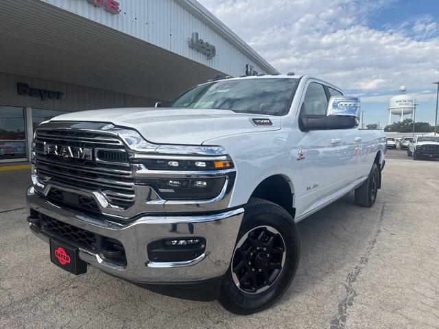 2026 RAM Ram 3500 Pickup Laramie's photo