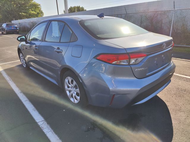 2022 Toyota Corolla LE photo 4