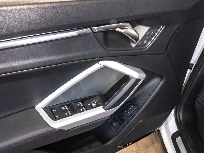 2024 Audi Q3 45 TFSI S line Premium photo 35