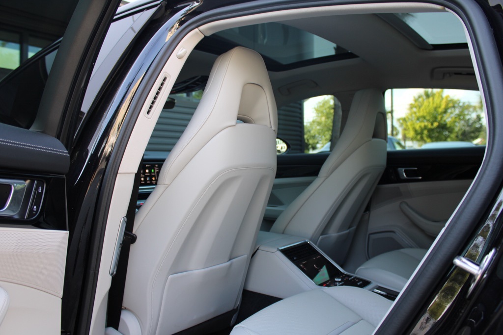 2023 Porsche Panamera E-Hybrid photo 27