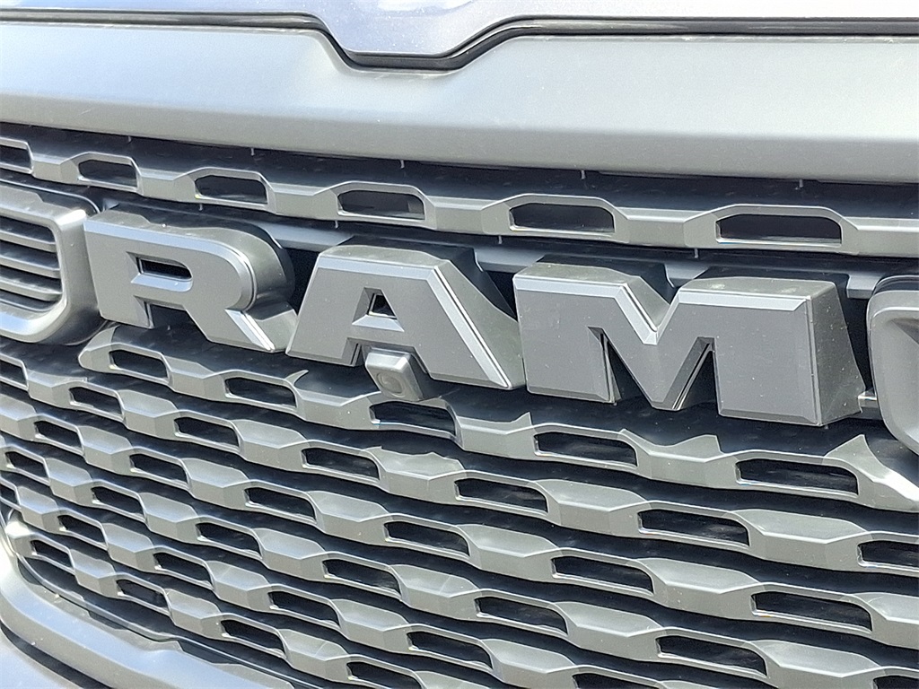 2025 Ram 1500 Tradesman photo 18