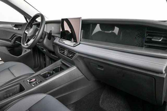 2025 Volkswagen Tiguan SE photo 21