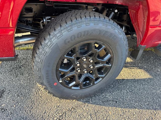 2025 Ford F-150 XLT photo 4