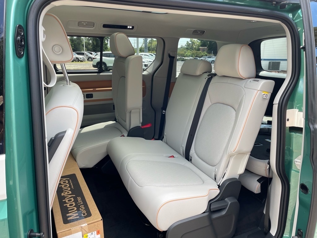 2025 Volkswagen ID. Buzz photo 18
