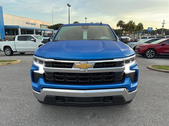 2026 Chevrolet Silverado 1500 LT photo 2