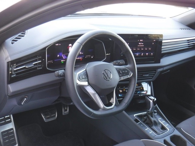 2025 Volkswagen Jetta 1.5T Sport photo 10