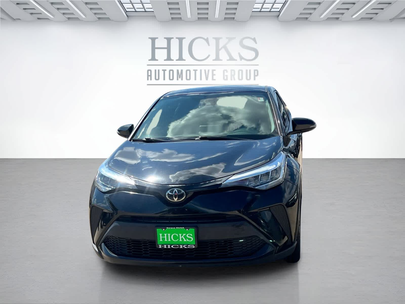 2020 Toyota C-HR LE photo 2