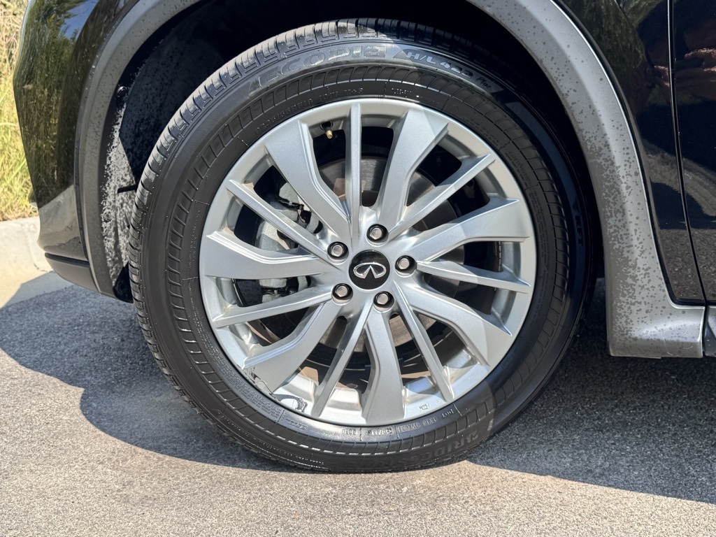 2024 Infiniti QX50 Luxe photo 11