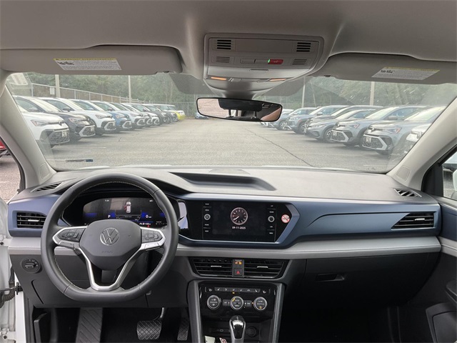 2024 Volkswagen Taos SE photo 9