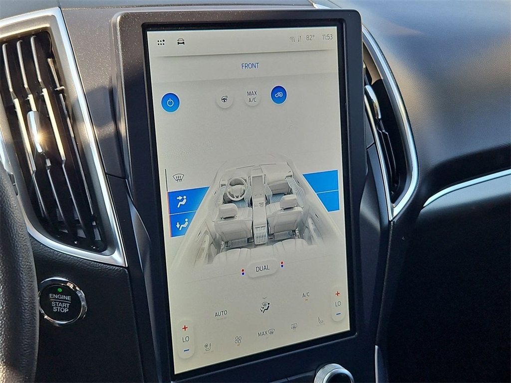 2023 Ford Edge Titanium photo 18