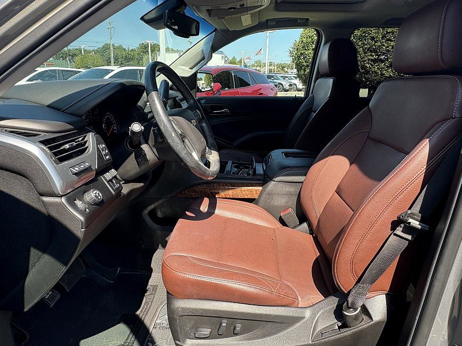 2019 Chevrolet Suburban Premier photo 8