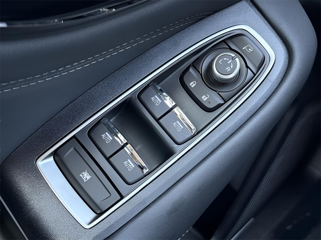 2025 Subaru Outback Touring XT photo 13