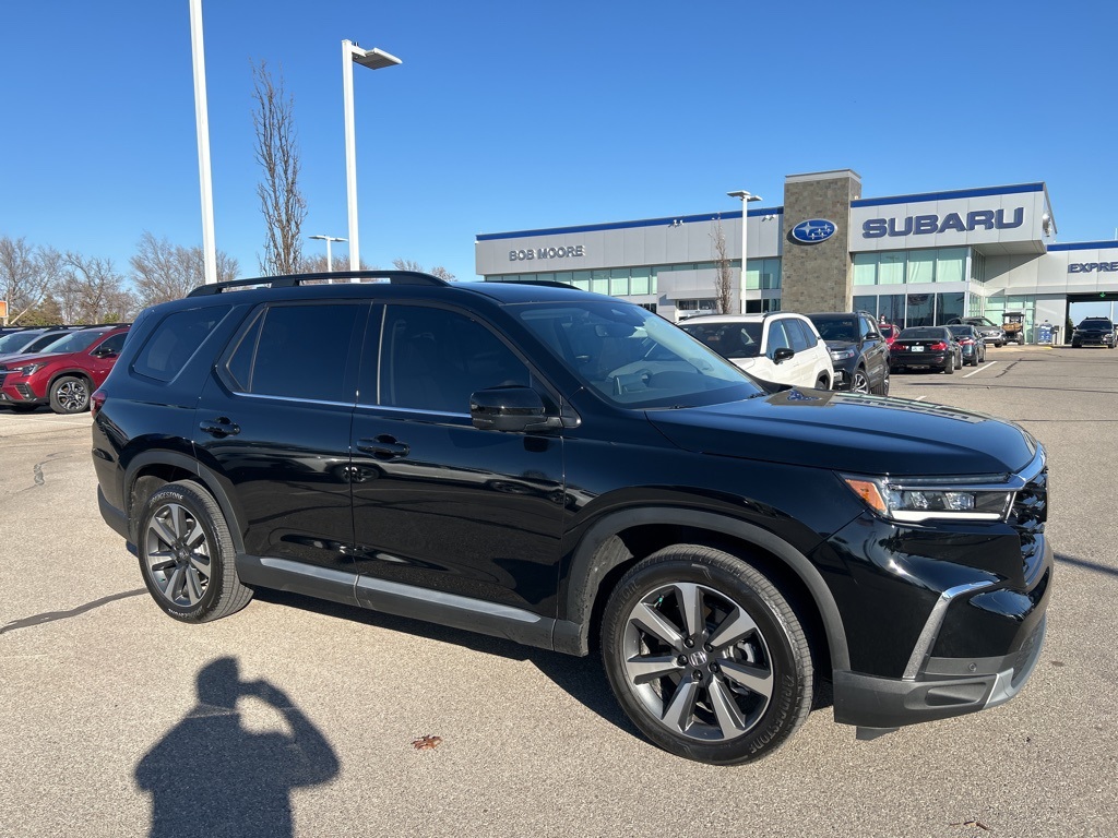 2025 Honda Pilot Elite's photo