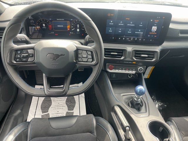 2025 Ford Mustang Dark Horse Premium photo 3