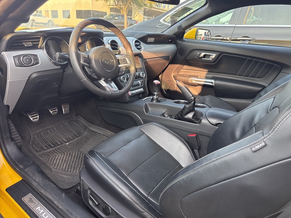 2015 Ford Mustang GT Premium photo 7