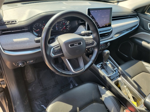 2022 Jeep Compass Latitude photo 11