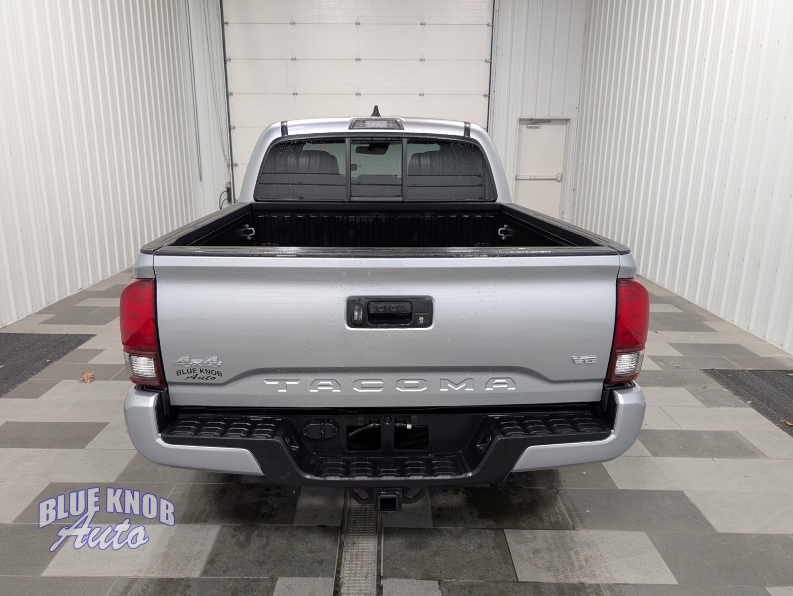 2023 Toyota Tacoma SR photo 4