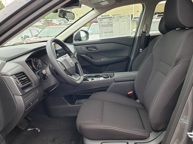 2025 Nissan Rogue S photo 11