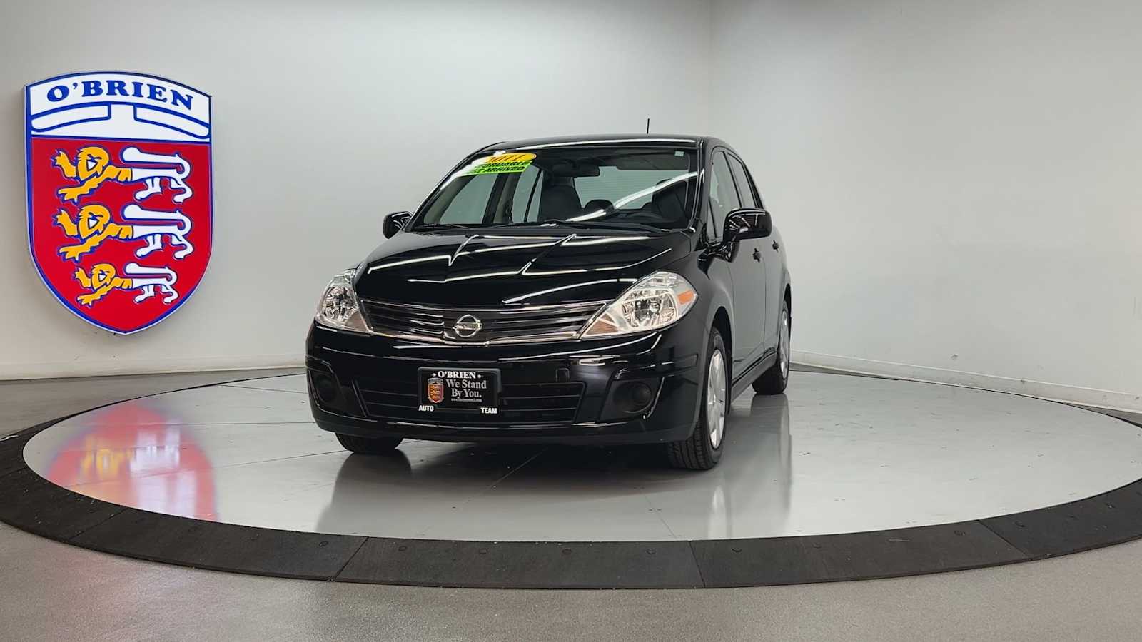 2011 Nissan Versa 1.8 S photo 9