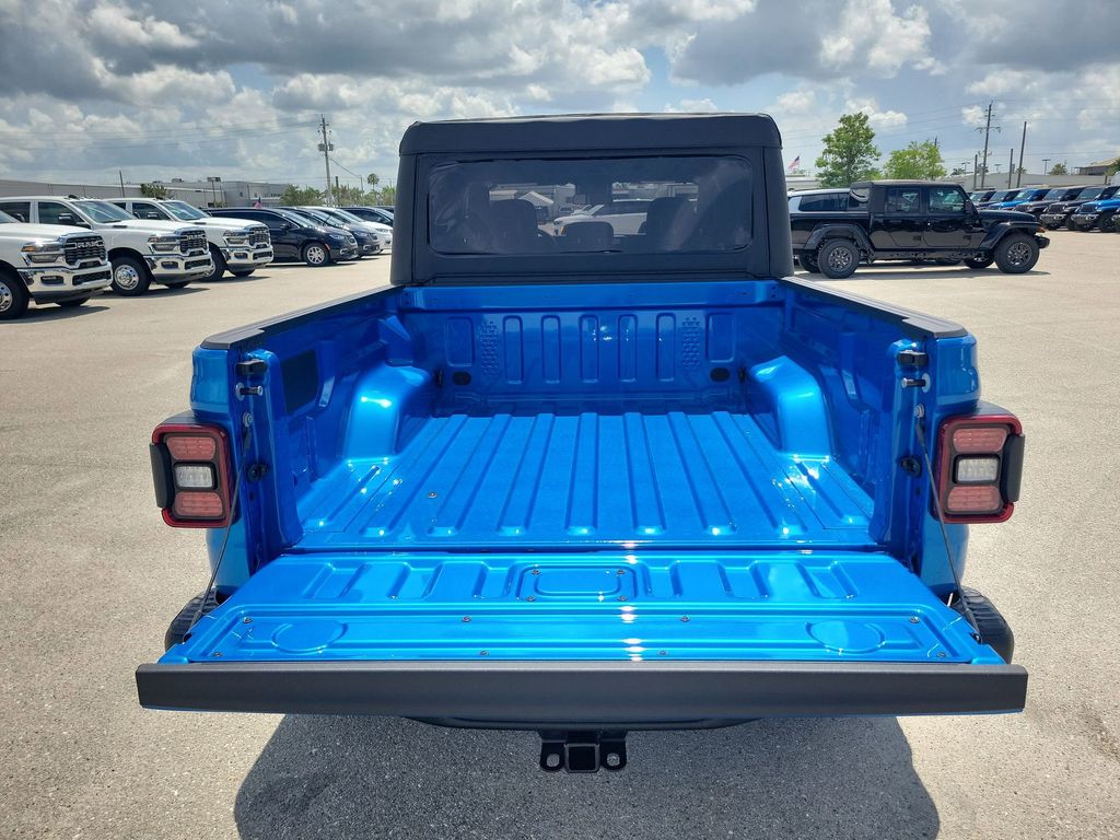 2025 Jeep Gladiator Rubicon photo 22