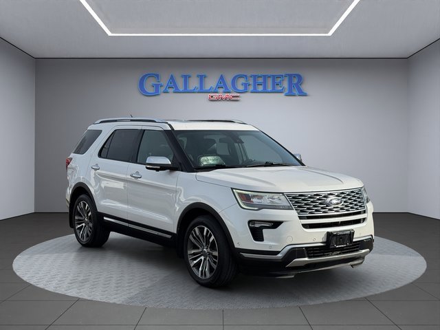 2019 Ford Explorer Platinum's photo